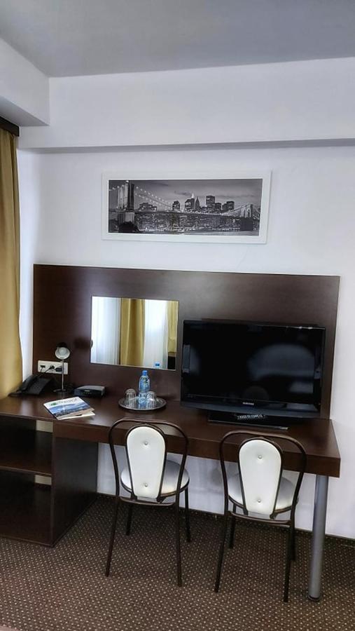 Hotel Junior 2 Krakow Ngoại thất bức ảnh